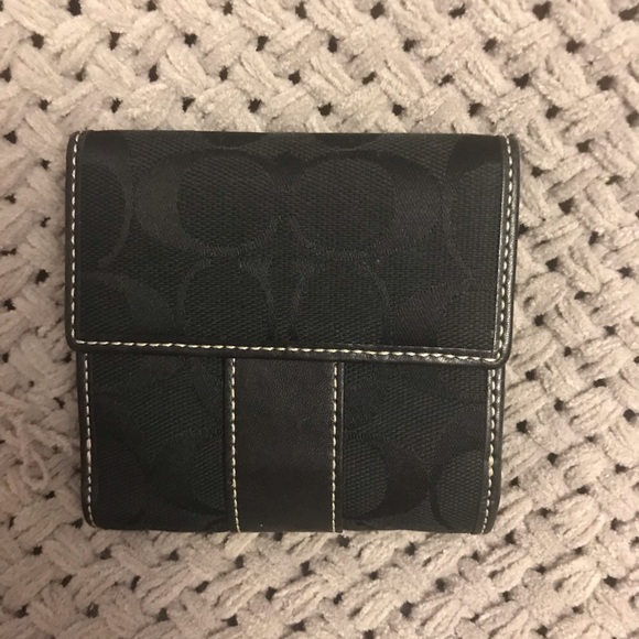 Small Coach Wallet - Picture 2 of 3